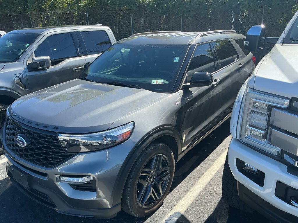 Used 2022 Ford Explorer ST-Line AWD/4WD image 3