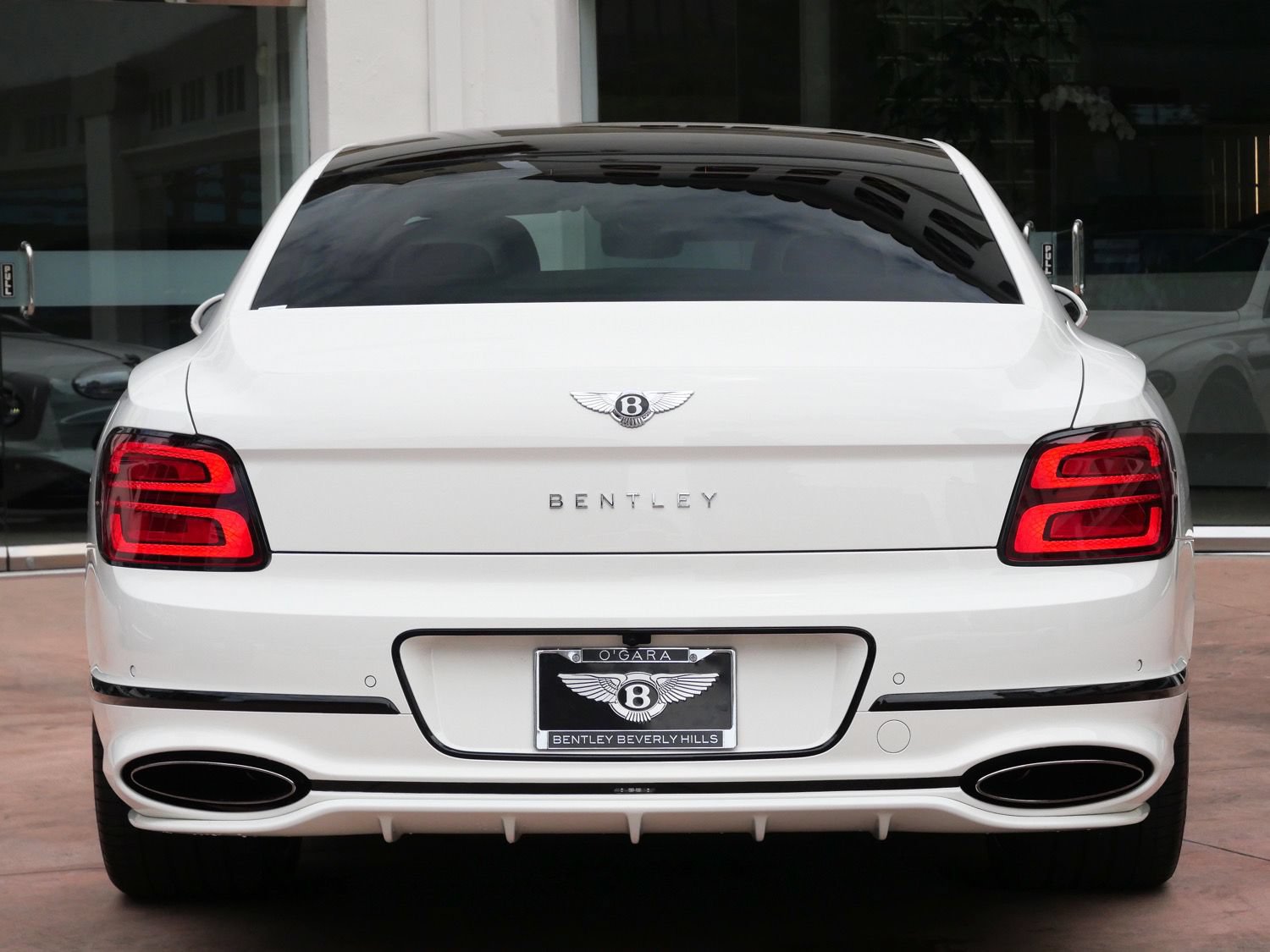 Used 2025 Bentley Flying Spur Plug-In Hybrid AWD/4WD image 18