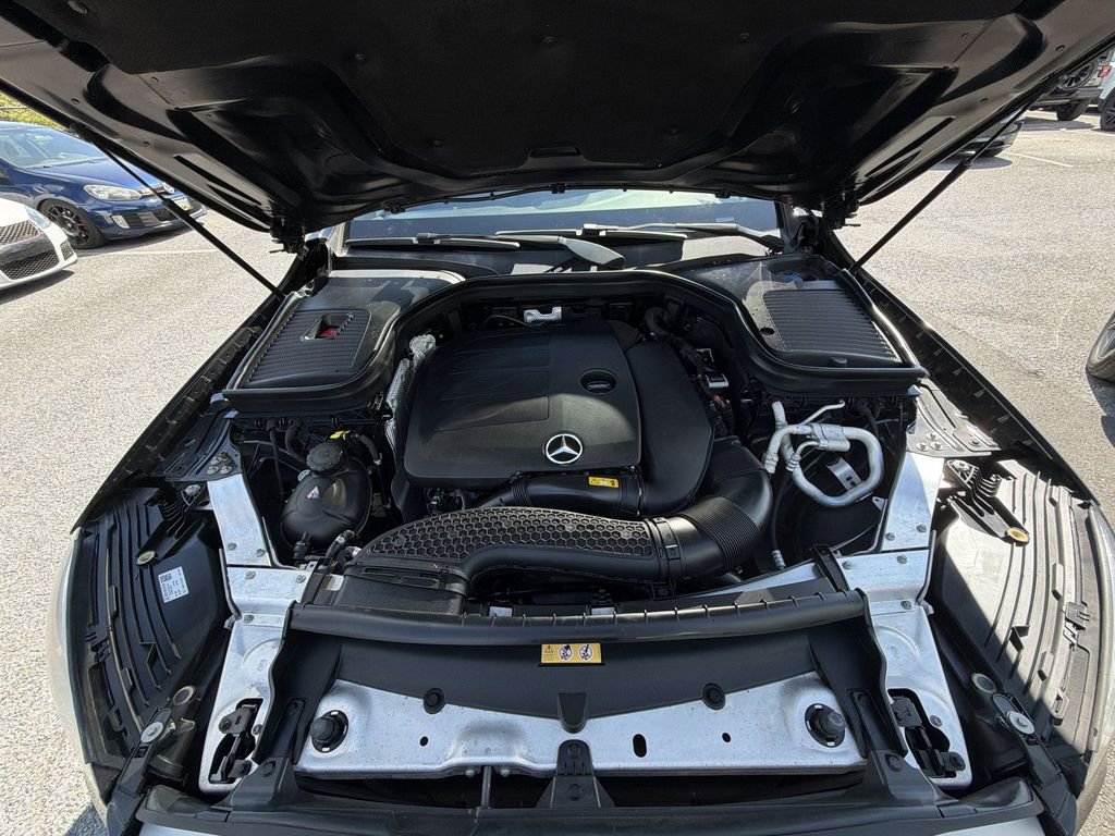 Used 2021 Mercedes-Benz GLC 300 4MATIC image 18