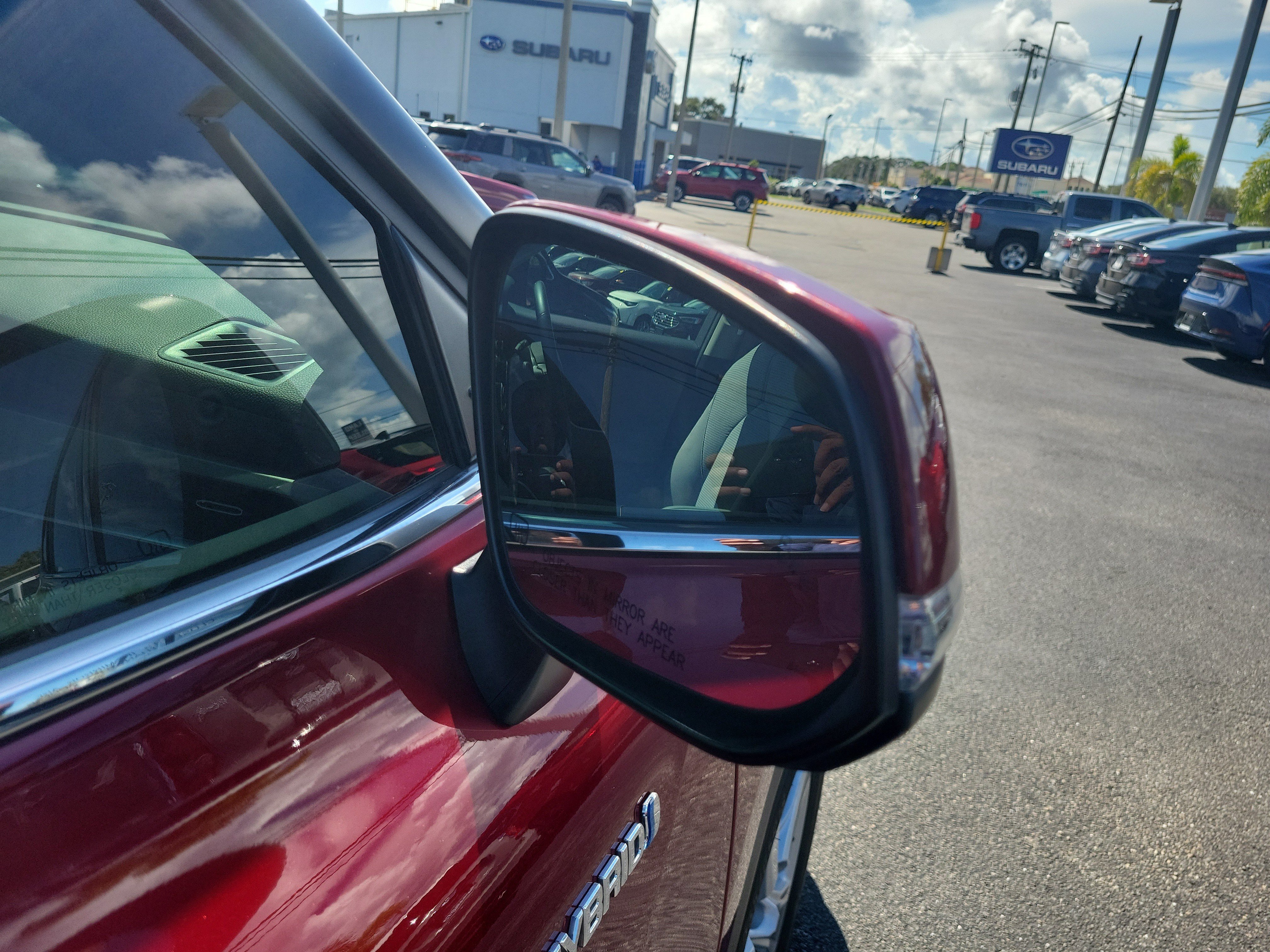 Used 2020 Toyota Highlander LE FWD image 8