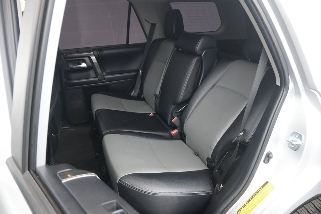 Used 2018 Toyota 4Runner SR5 Premium RWD image 13