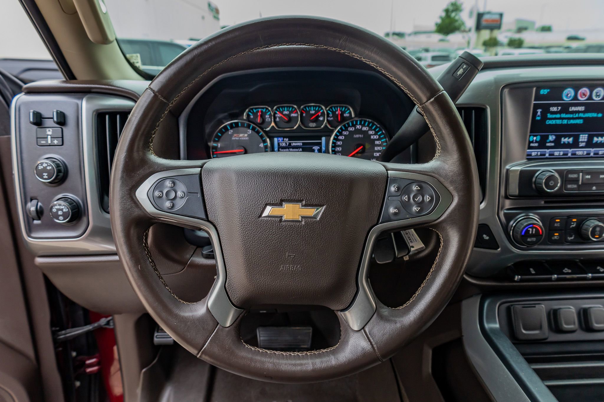 Used 2016 Chevrolet Silverado 2500 LT w/ LT Convenience Package AWD/4WD image 18