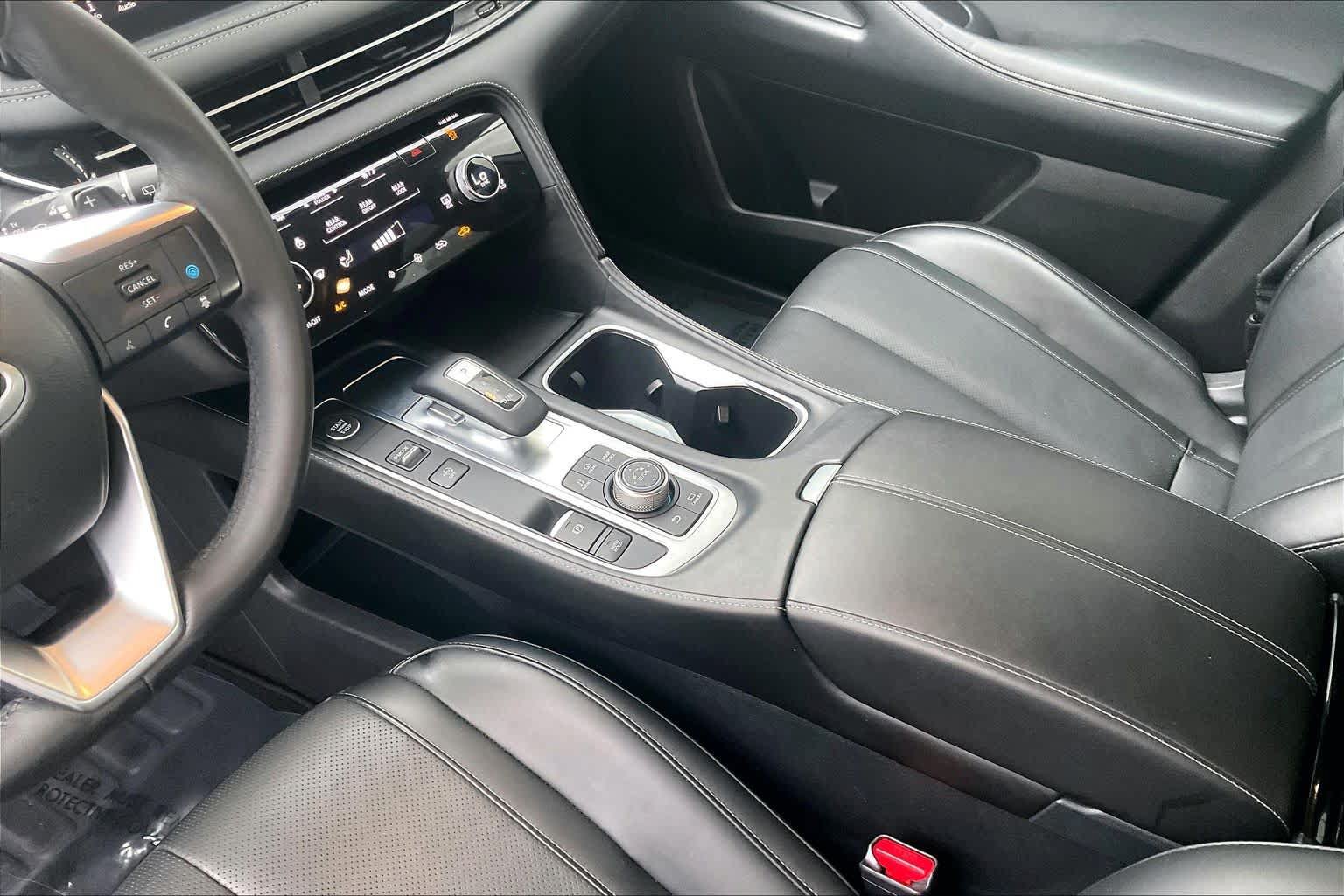 Used 2022 INFINITI QX60 Luxe w/ Cargo Package FWD image 17