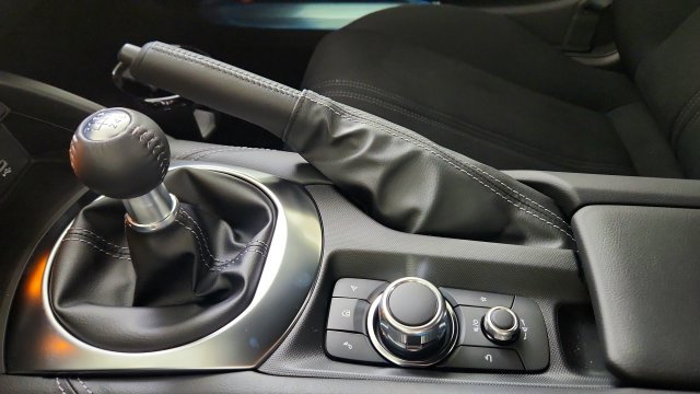 New 2026 MAZDA MX-5 Miata Club w/ Interior Package RWD image 17