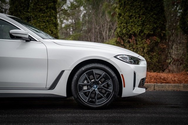 Used 2023 BMW i4 eDrive35 image 14