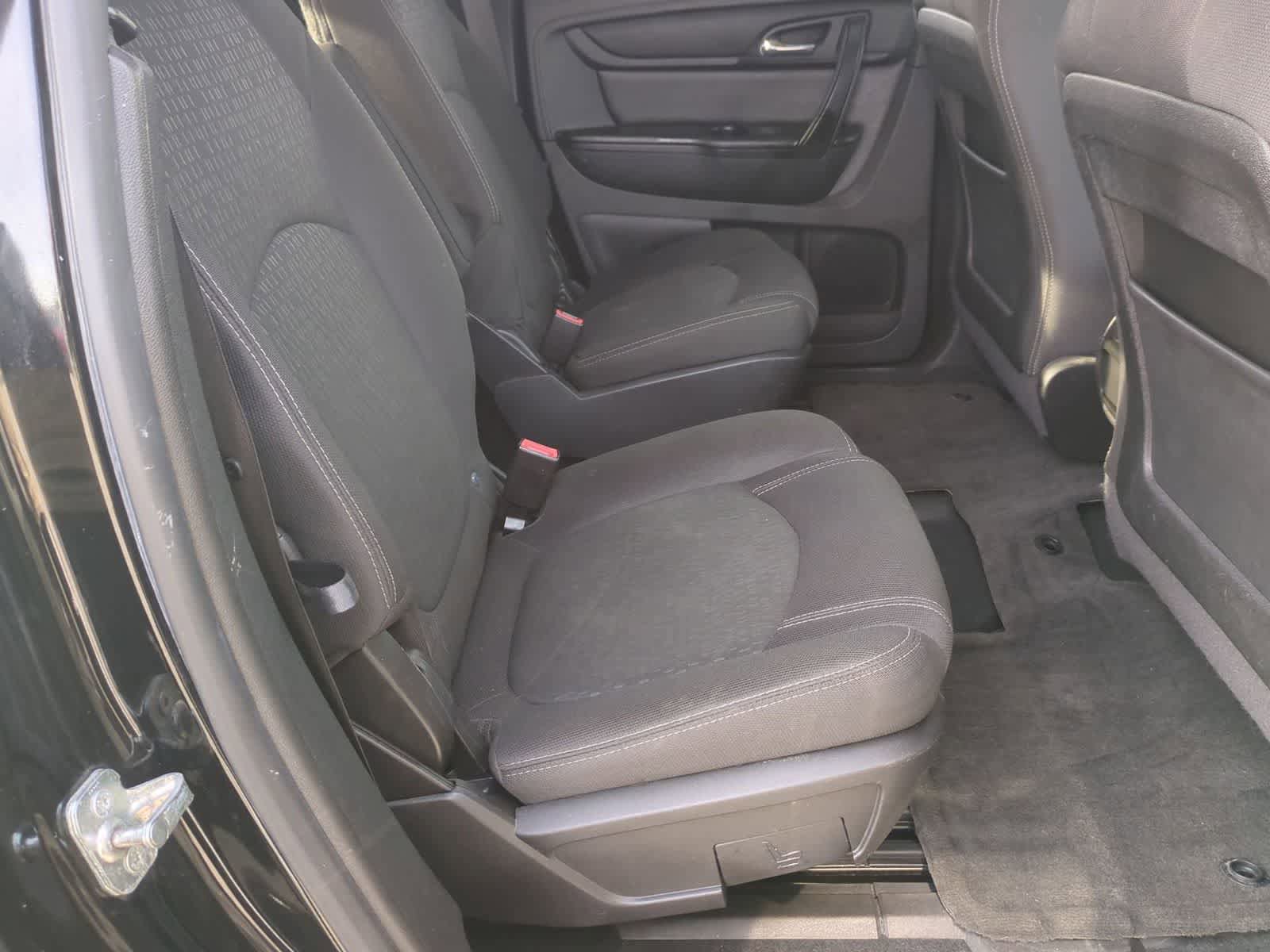 Used 2016 GMC Acadia SLE FWD image 19