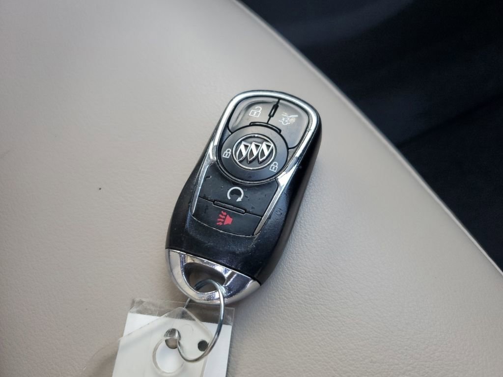 Used 2017 Buick Envision Preferred image 37