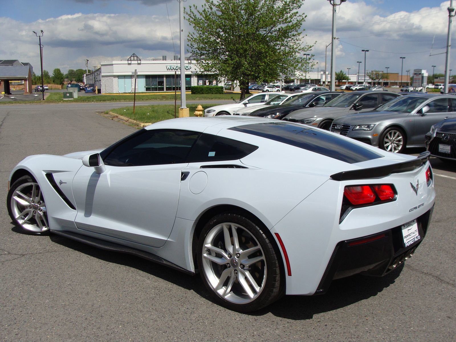 Used 2018 Chevrolet Corvette Stingray Coupe w/ Battery Protection Package RWD image 4