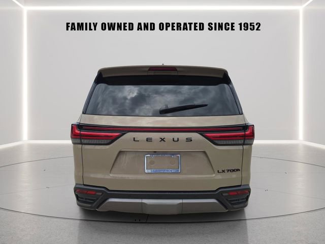 Used 2025 Lexus LX 700h Overtrail w/ Accessory Package (Z1) AWD/4WD image 4