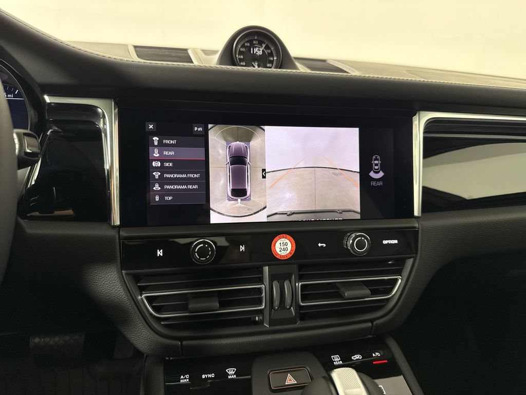 New 2026 Porsche Macan AWD/4WD image 30