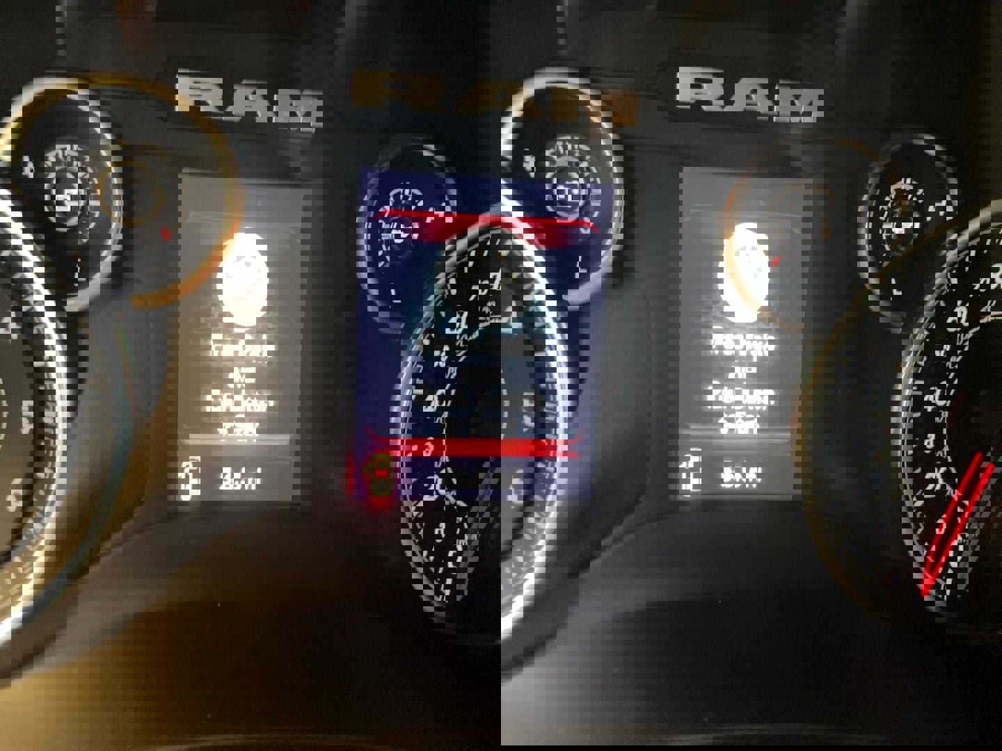 Used 2024 RAM 2500 Tradesman w/ Chrome Appearance Group image 18