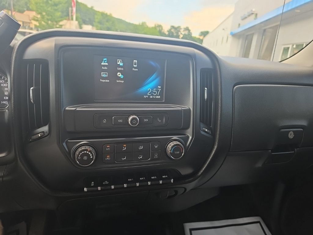 Used 2019 Chevrolet Silverado 2500 W/T w/ WT Convenience Package AWD/4WD image 17