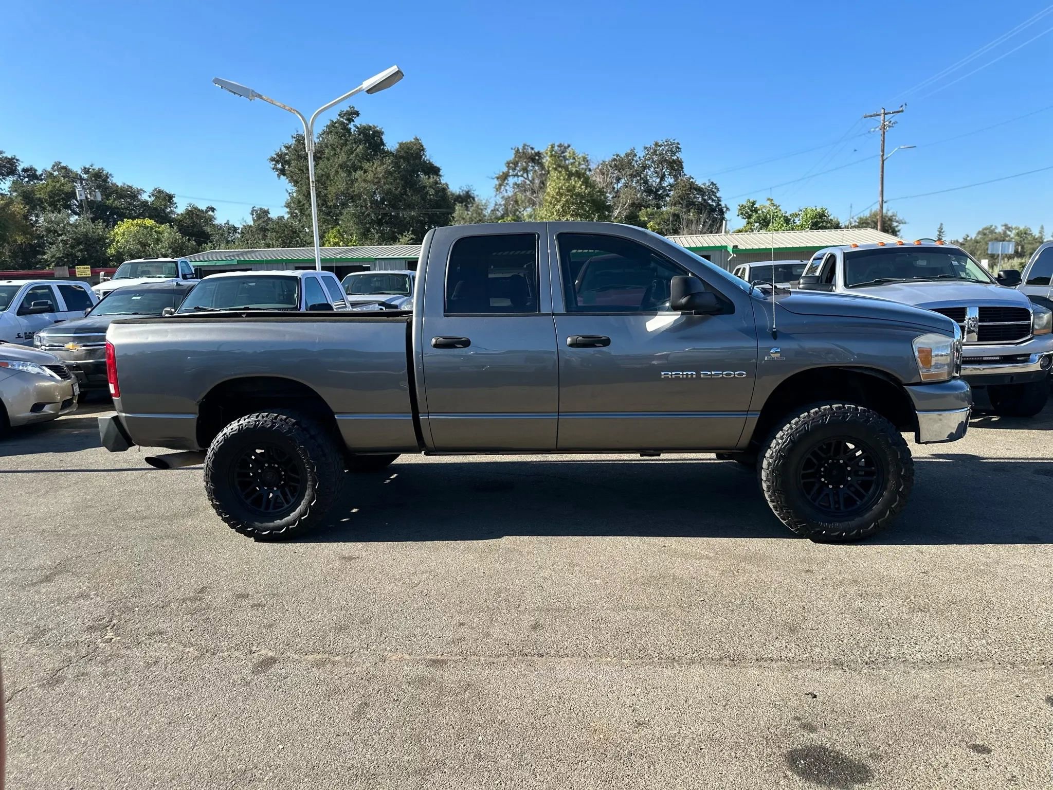 Used 2006 Dodge Ram 2500 Truck SLT w/ Quad Cab Big Horn Value Group image 2