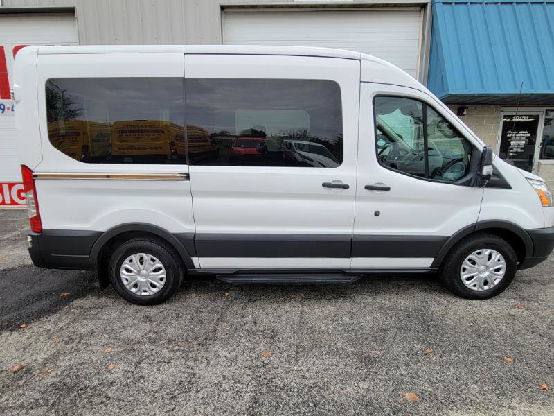 Used 2016 Ford Transit 150 XLT image 36