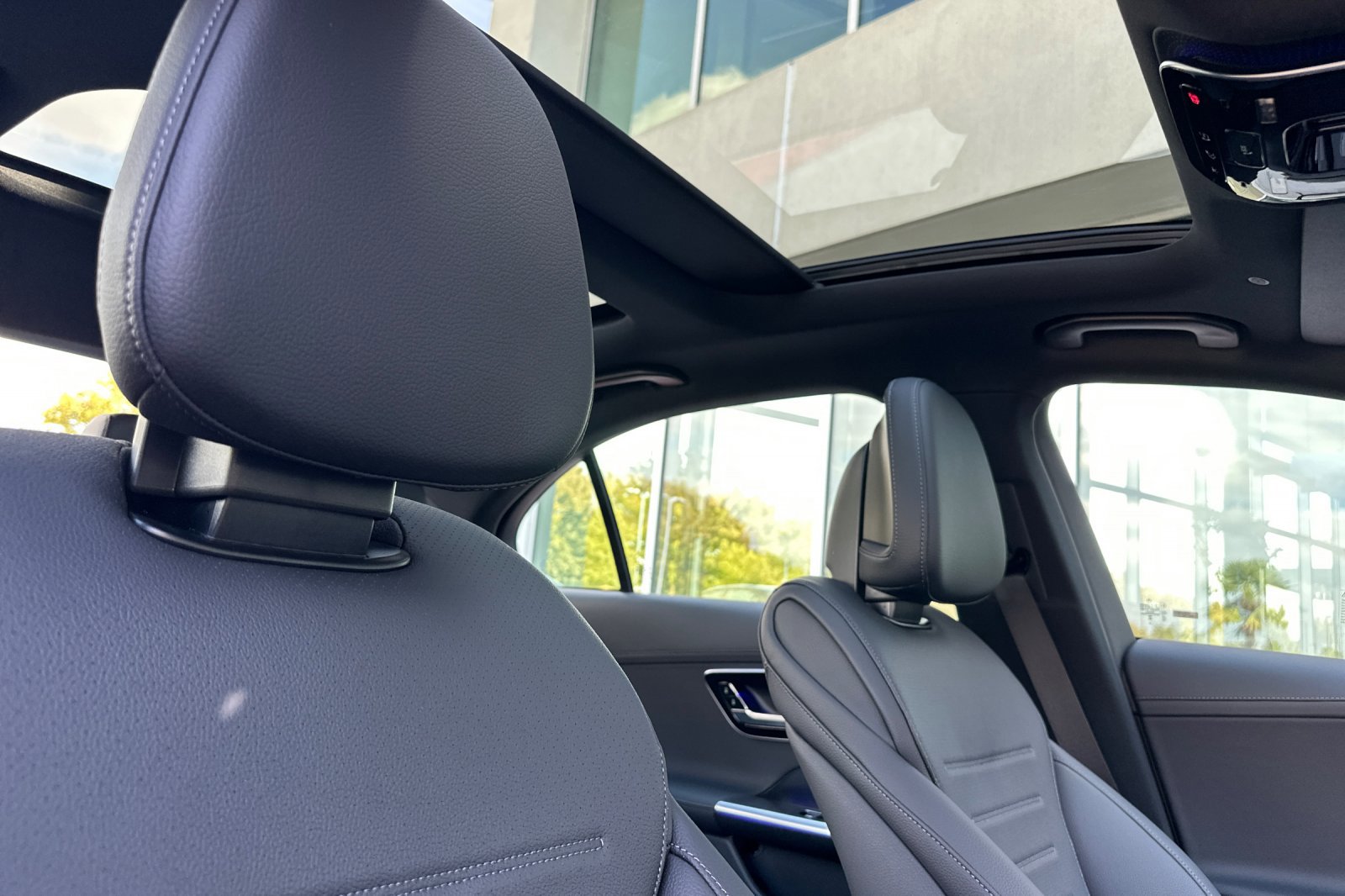 New 2025 Mercedes-Benz C 300 Sedan image 16