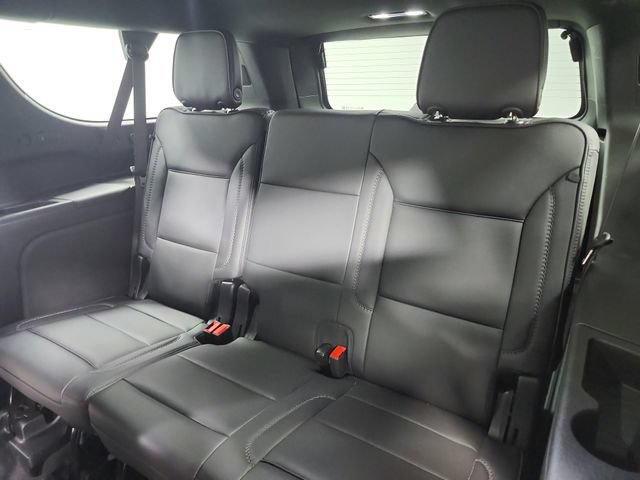 Used 2025 GMC Yukon XL Denali AWD/4WD image 43