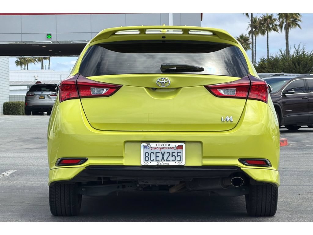 Used 2018 Toyota Corolla iM w/ All-Weather Mat Package FWD image 5