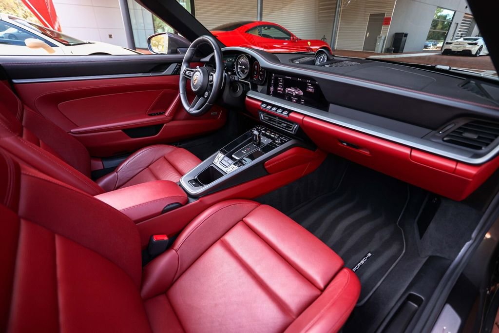 Used 2020 Porsche 911 Carrera 4S image 42