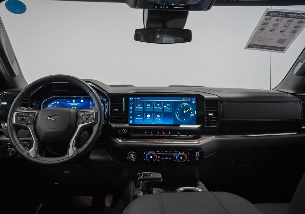 Used 2023 Chevrolet Silverado 1500 LT Trail Boss image 29