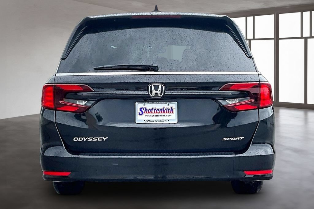 Used 2024 Honda Odyssey Sport image 5