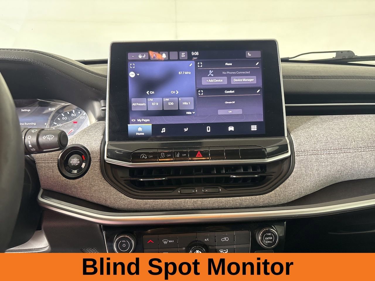 Used 2023 Jeep Compass Latitude image 13