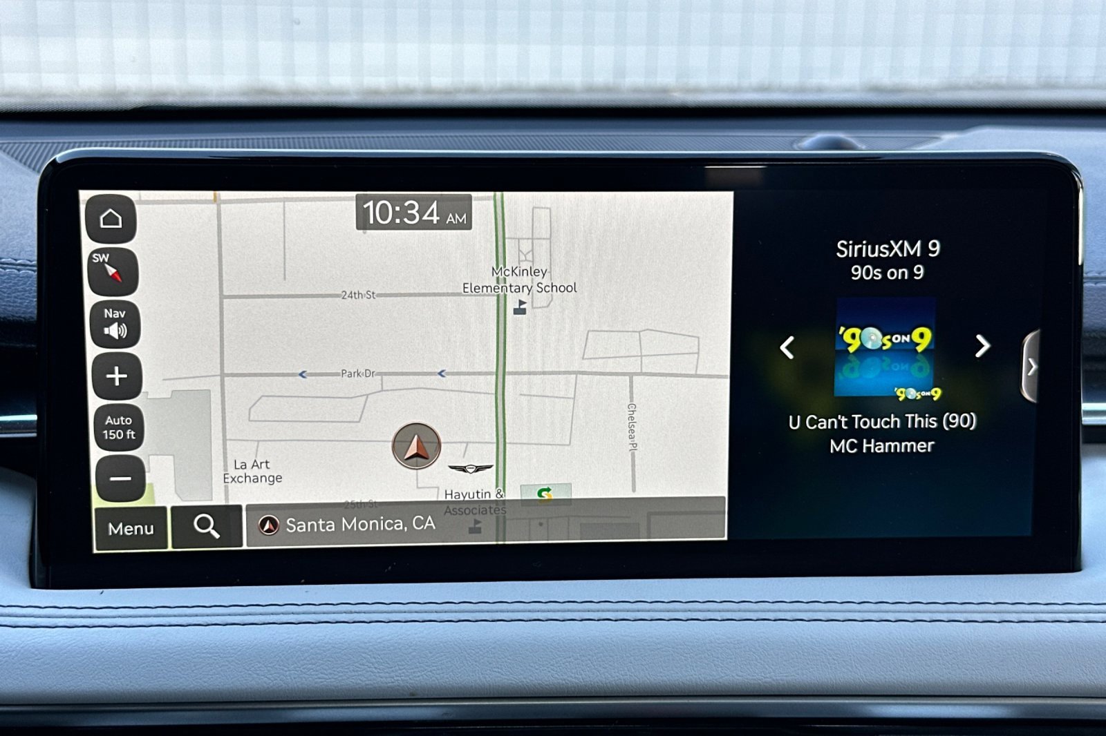 Used 2025 Genesis G70 2.5T image 19