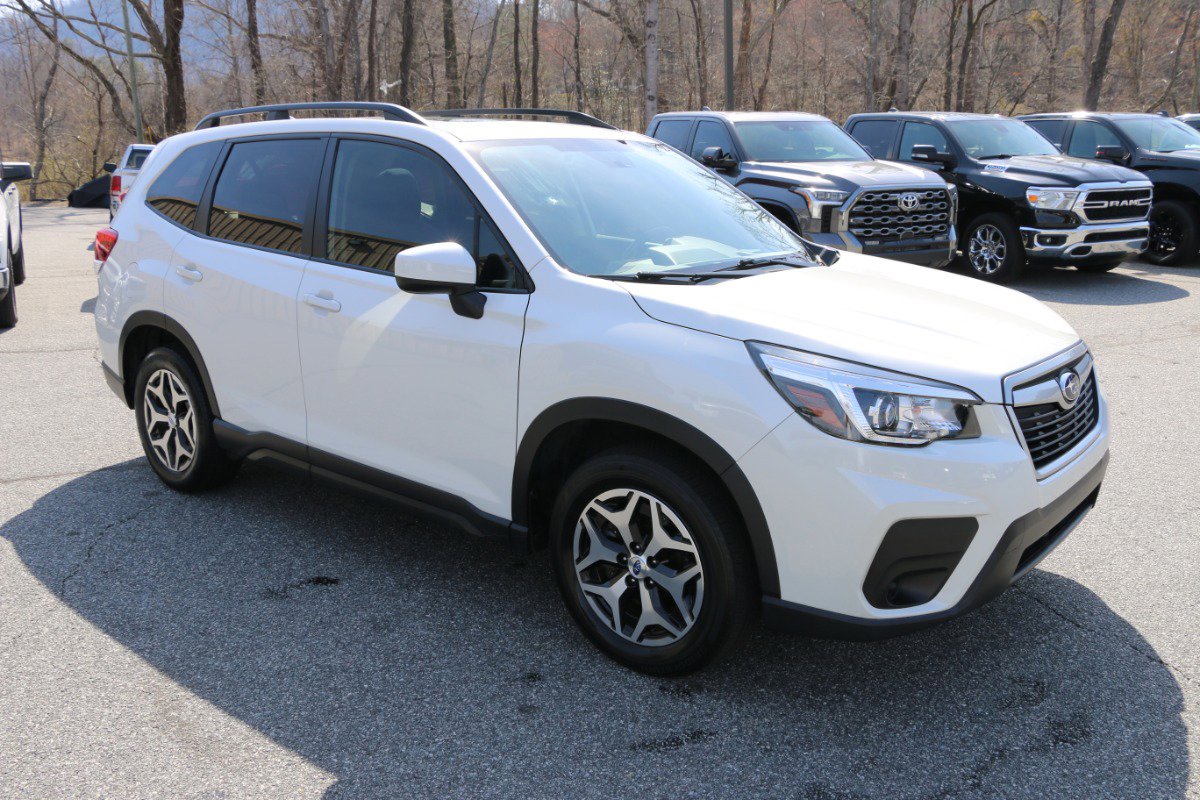 Used 2020 Subaru Forester Premium image 10