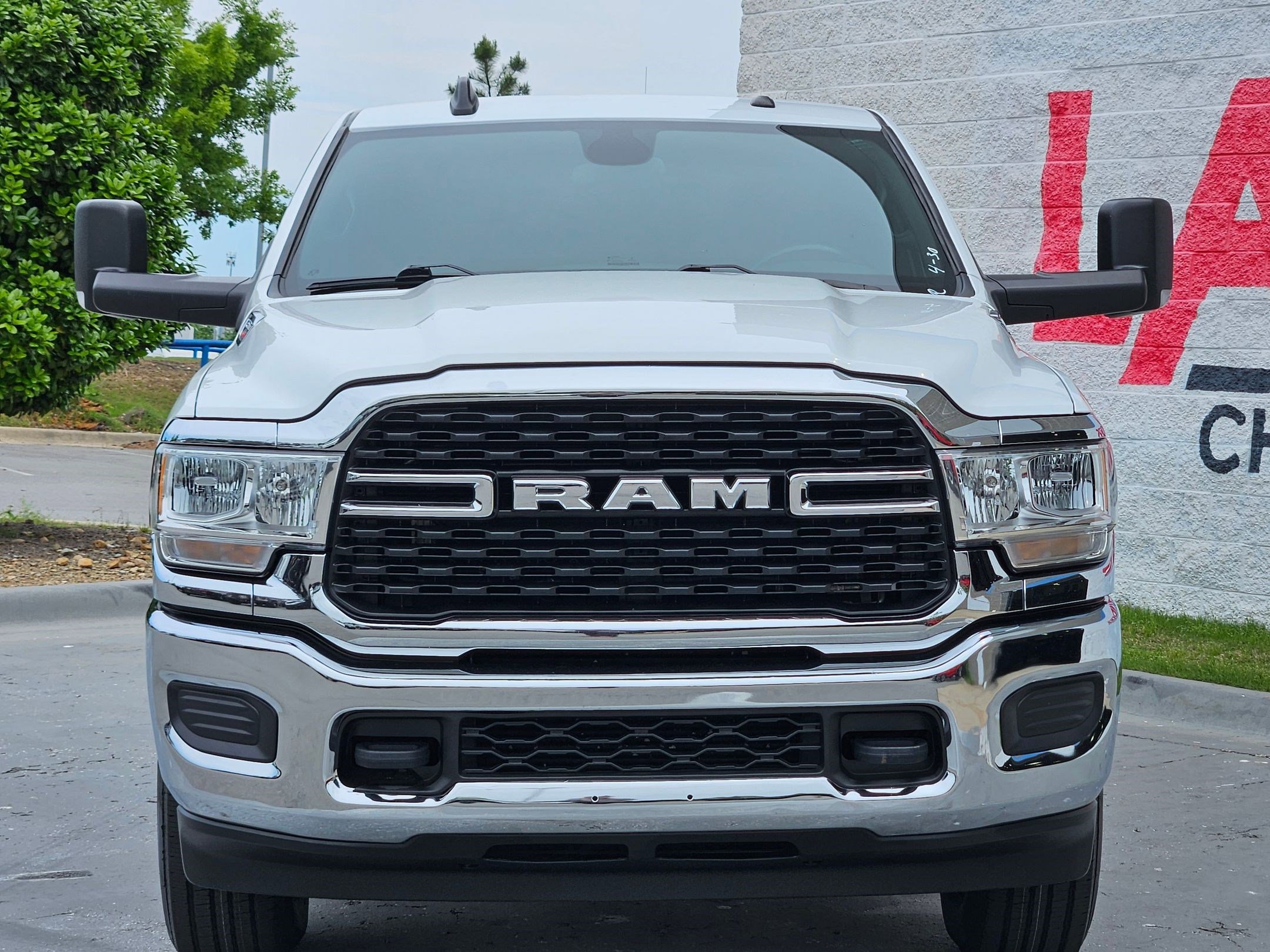 Used 2022 RAM 2500 Big Horn AWD/4WD image 2