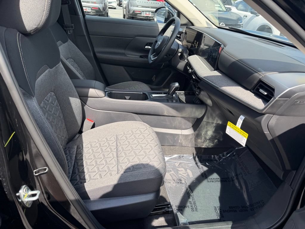 New 2026 Nissan Kicks SV w/ Cold Weather Package FWD image 30