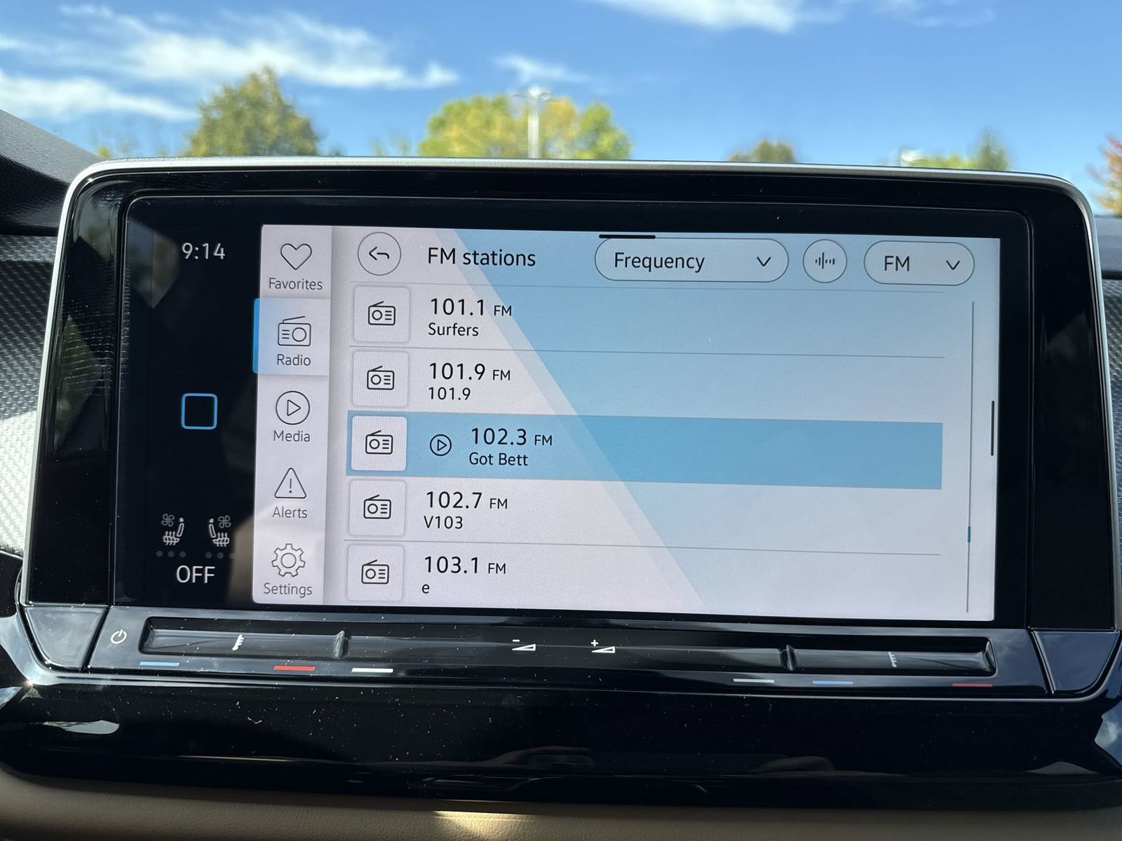 New 2026 Volkswagen Atlas Cross Sport SEL image 17