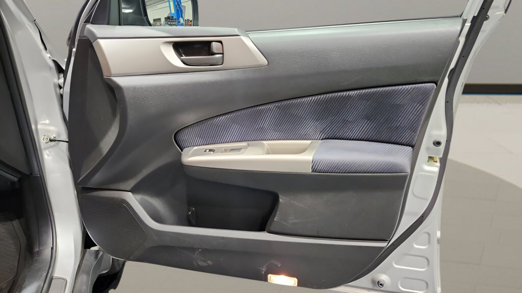 Used 2010 Subaru Forester 2.5X image 26