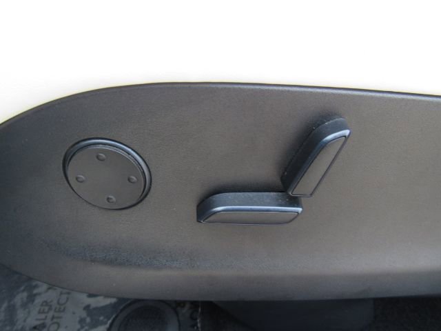 Used 2018 Tesla Model X 100D image 23