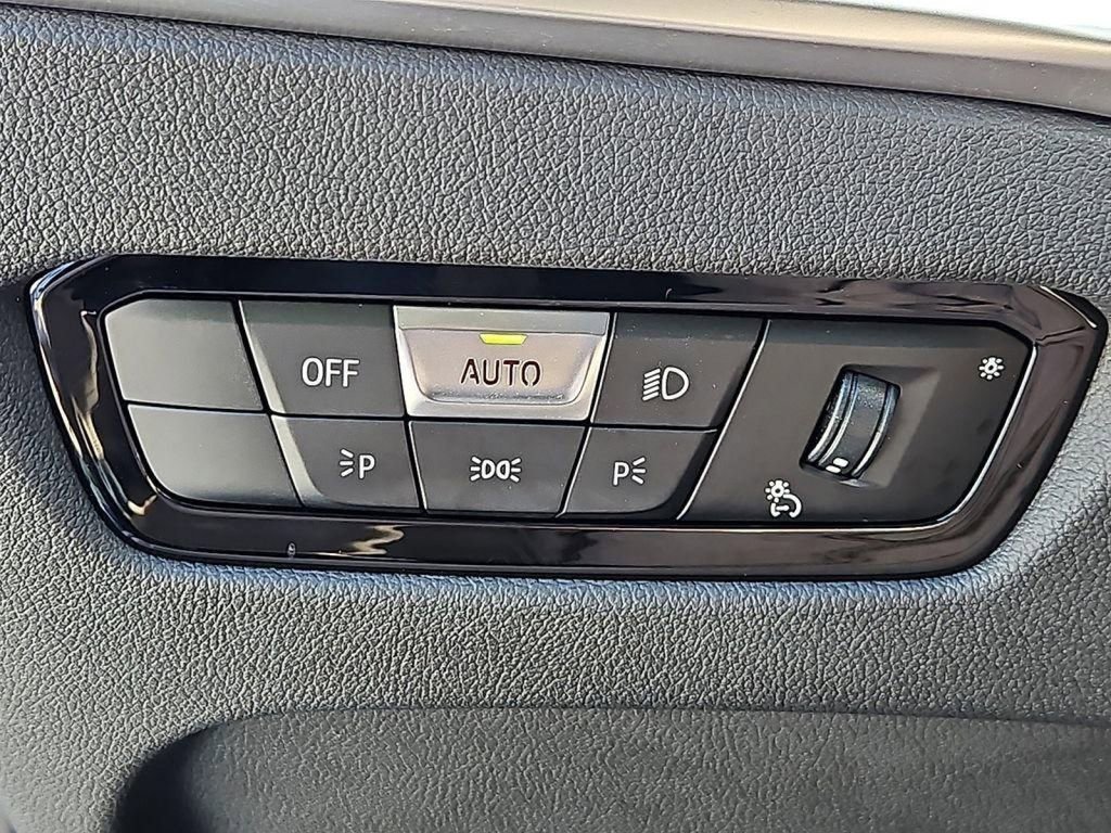 Used 2025 BMW i4 xDrive40i w/ Parking Assistance Package AWD/4WD image 25