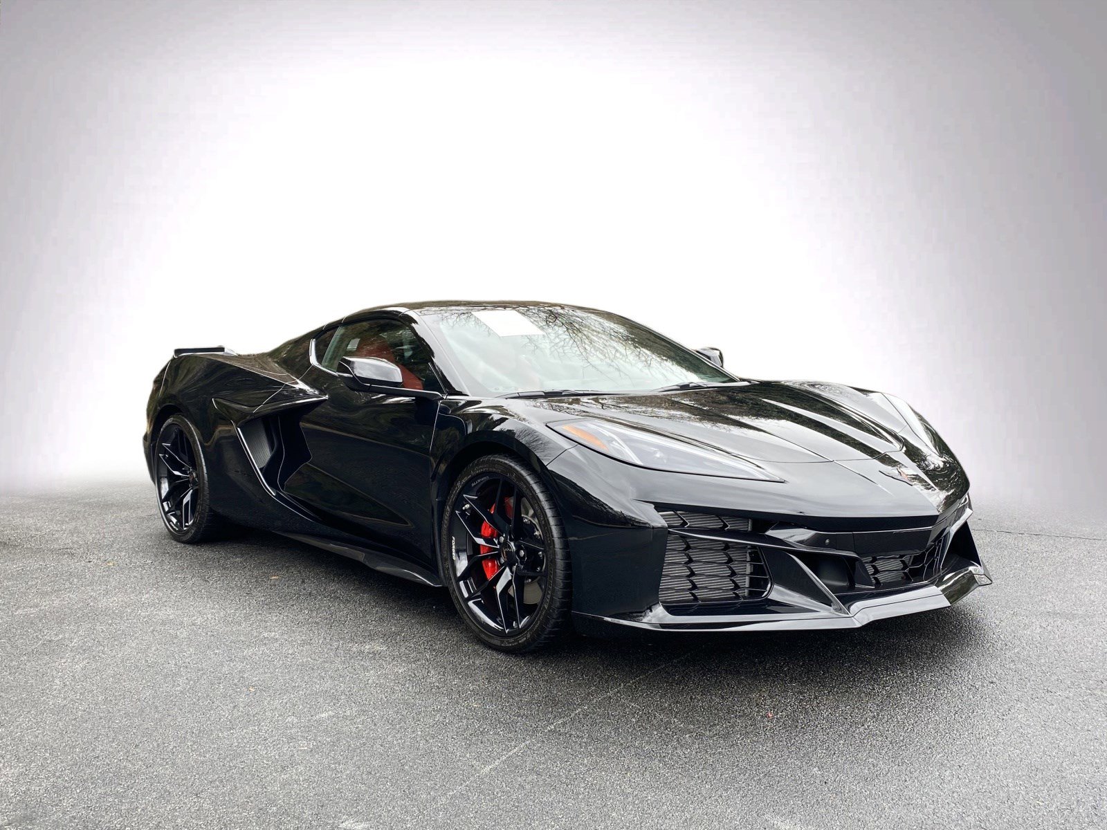 Used 2025 Chevrolet Corvette Z06 w/ Stealth Interior Trim Package video 2