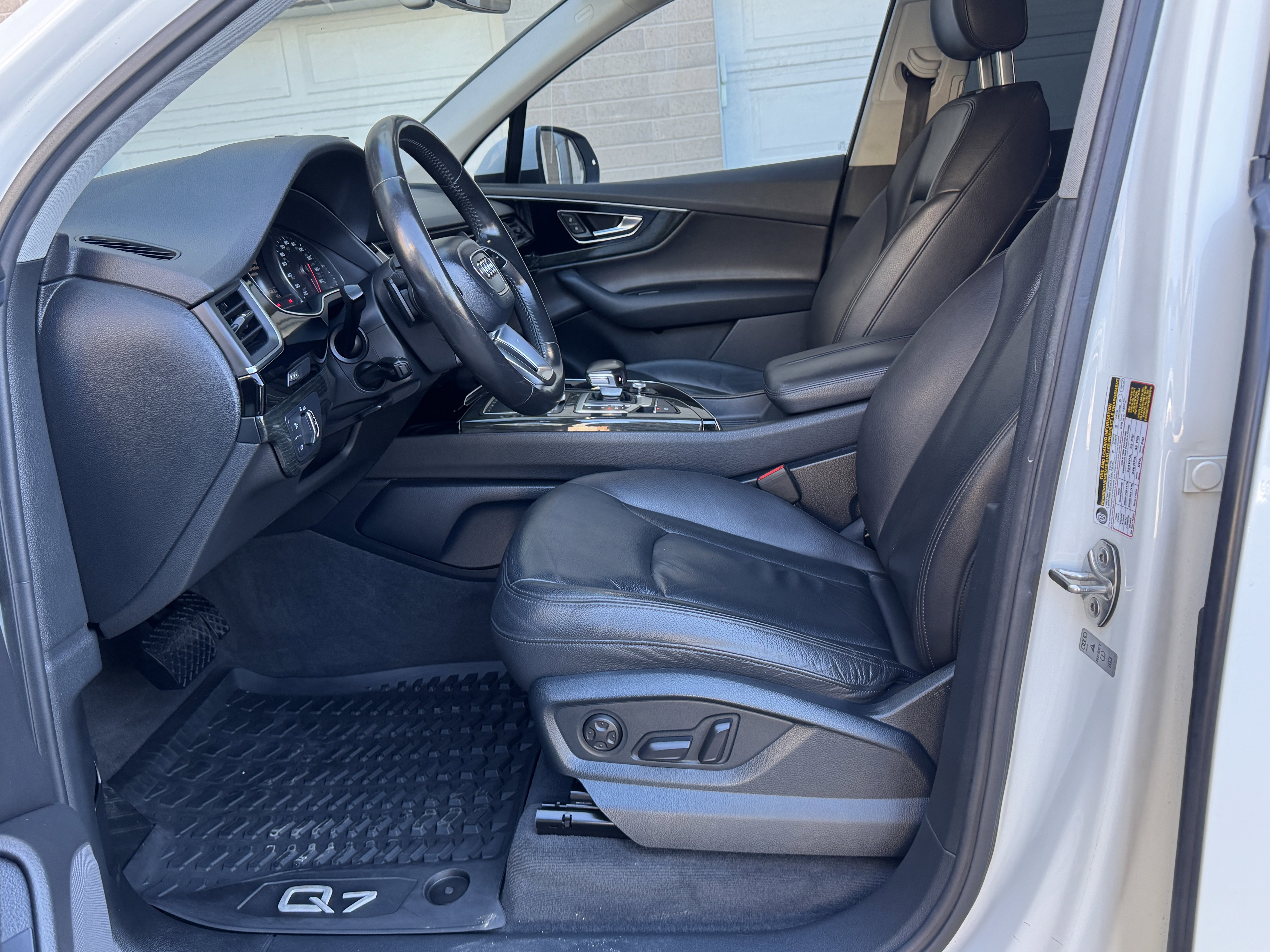 Used 2017 Audi Q7 3.0T Premium AWD/4WD image 13