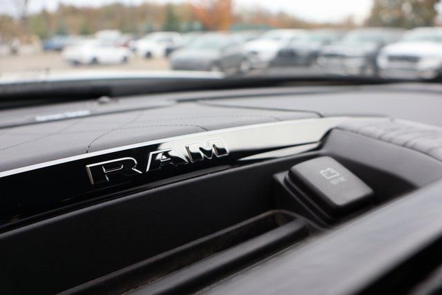 Used 2025 RAM 3500 Limited w/ Max Tow Package image 24