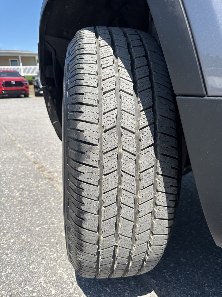 Used 2024 Land Rover Defender 110 S AWD/4WD image 33