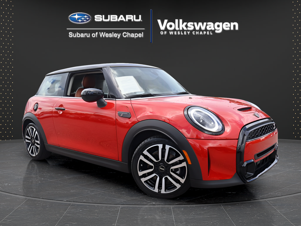 Used 2024 MINI Cooper S FWD image 1