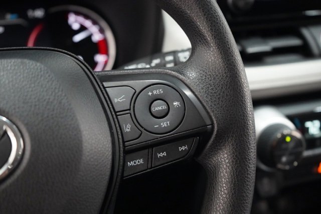 Used 2024 Toyota RAV4 XLE image 21