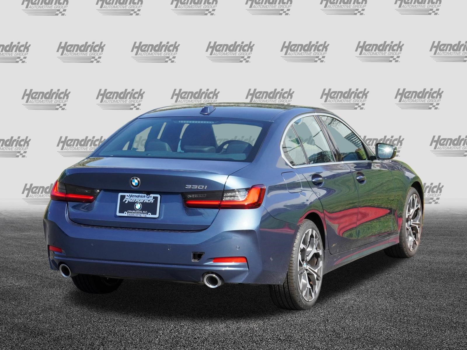 Certified 2025 BMW 330i Sedan RWD image 9