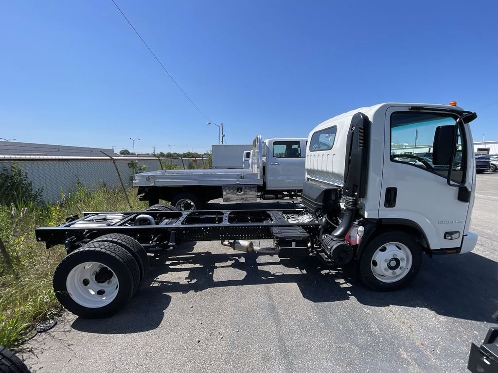 New 2024 Chevrolet Low Cab Forward 5500XG RWD image 5