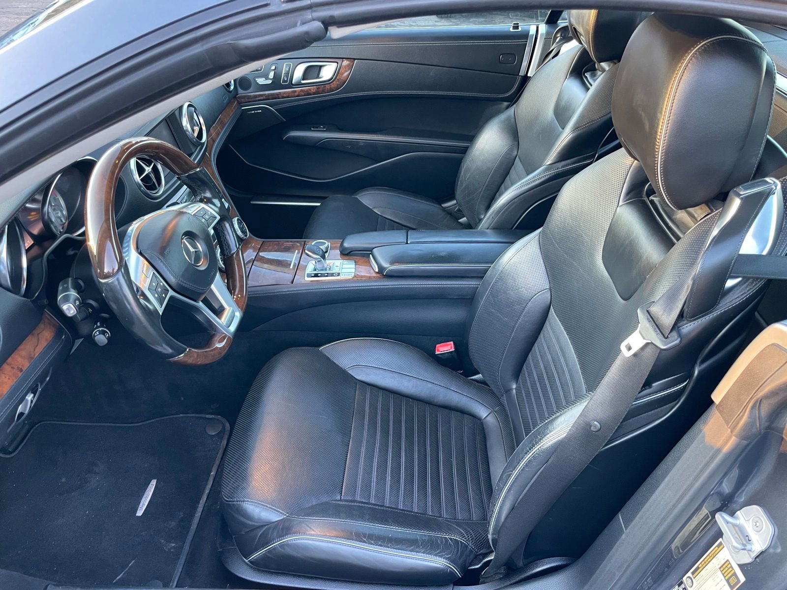 Used 2013 Mercedes-Benz SL 550 image 9