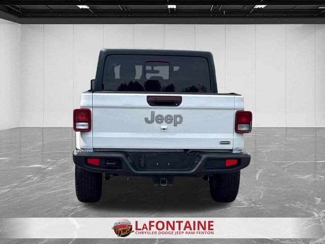 Used 2022 Jeep Gladiator Overland w/ Popular Equipment Package AWD/4WD image 4