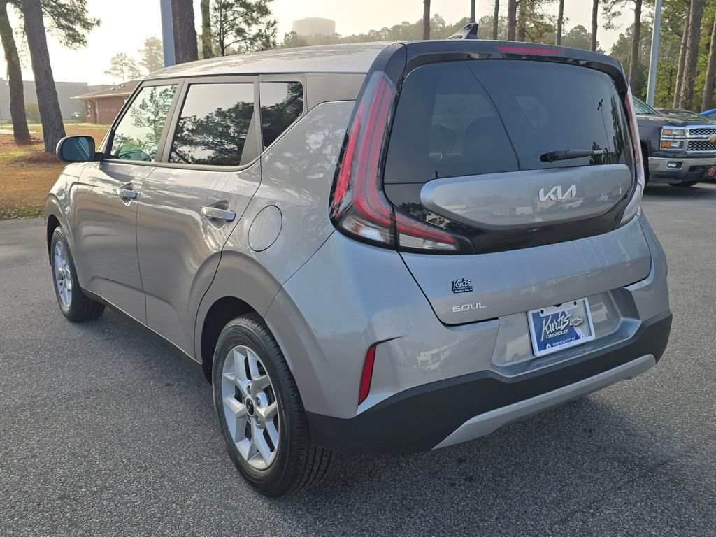 Used 2024 Kia Soul LX w/ Option Group 015 image 3