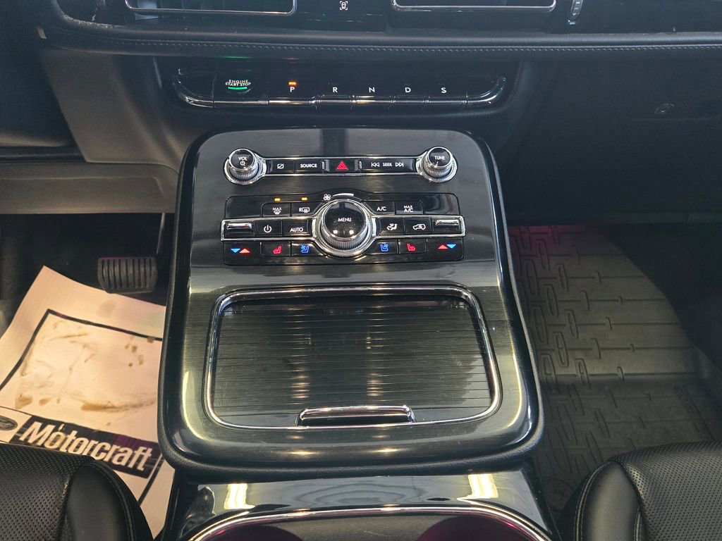 Used 2022 Lincoln Nautilus Reserve w/ Equipment Group 201A image 22