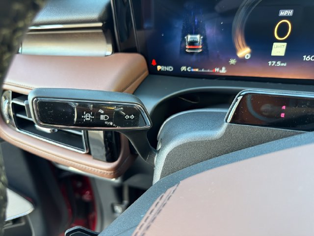 New 2027 Lincoln Aviator Reserve AWD/4WD image 26