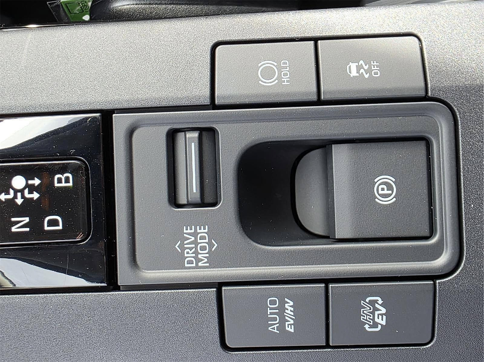 New 2026 Toyota Prius Plug-In Hybrid FWD image 25