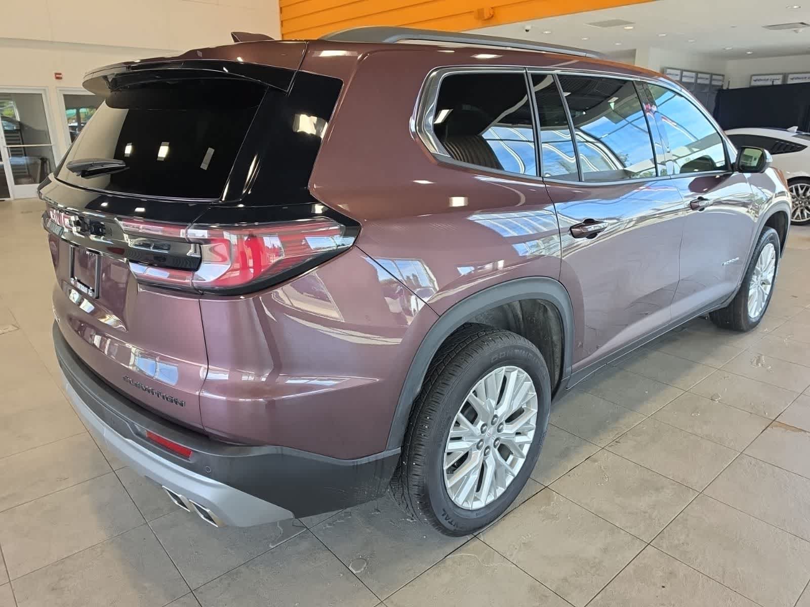 Used 2024 GMC Acadia Elevation AWD/4WD image 9