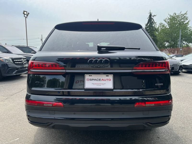 Used 2023 Audi Q7 3.0T Prestige w/ Prestige Package AWD/4WD image 7