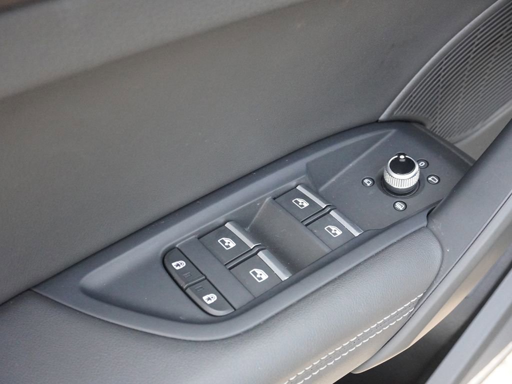 Used 2023 Audi Q5 2.0T Premium Plus w/ Premium Plus Package image 39